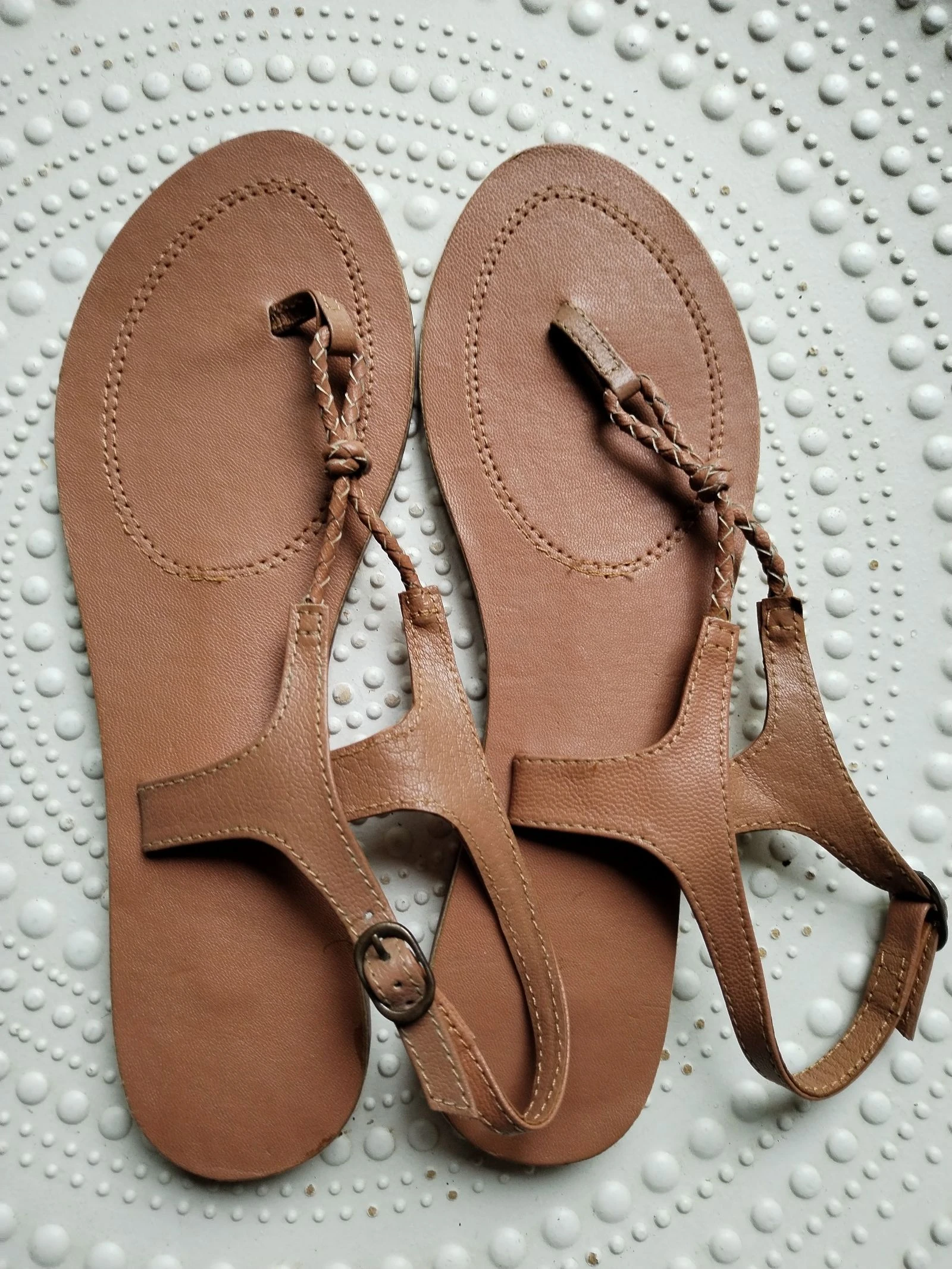 Sandalias de mujer estilo pies desnudos nunca usadas en cuero. 38 – photo 2